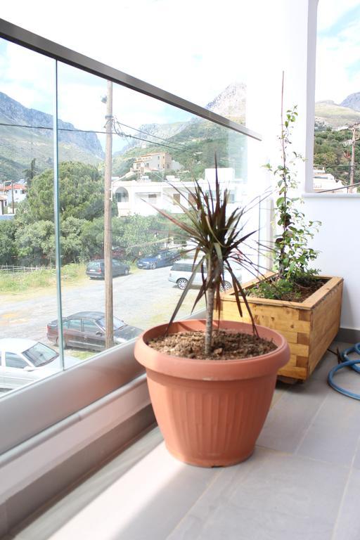 Beachside Apartment In Plakias Centre! Exterior photo